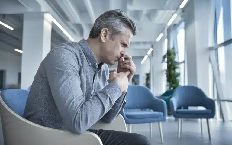 Wstrzymałem kichnięcie z grzeczności : lekarz pokazał mi, czego prawie nikt nie bierze pod uwagę