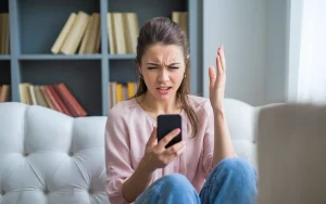 Koniec telefonów w trakcie obiadu, zablokuj 17 numerów i cisza od razu