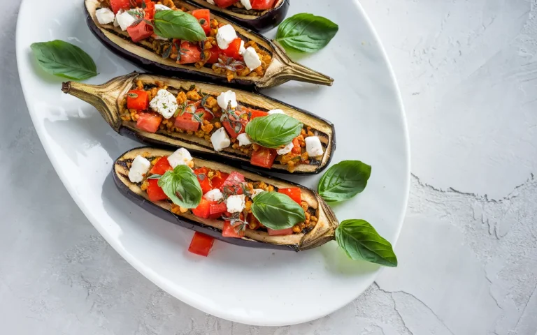 Bakłażan latem: ten detal, który wielu pomija, a potem dzieje się coś zaskakującego